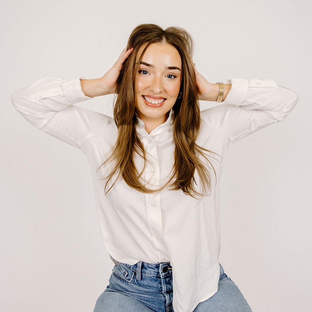 ELYSE BOWMAN | EFFORTLESS COLOR & EXTENSIONS thumbnail