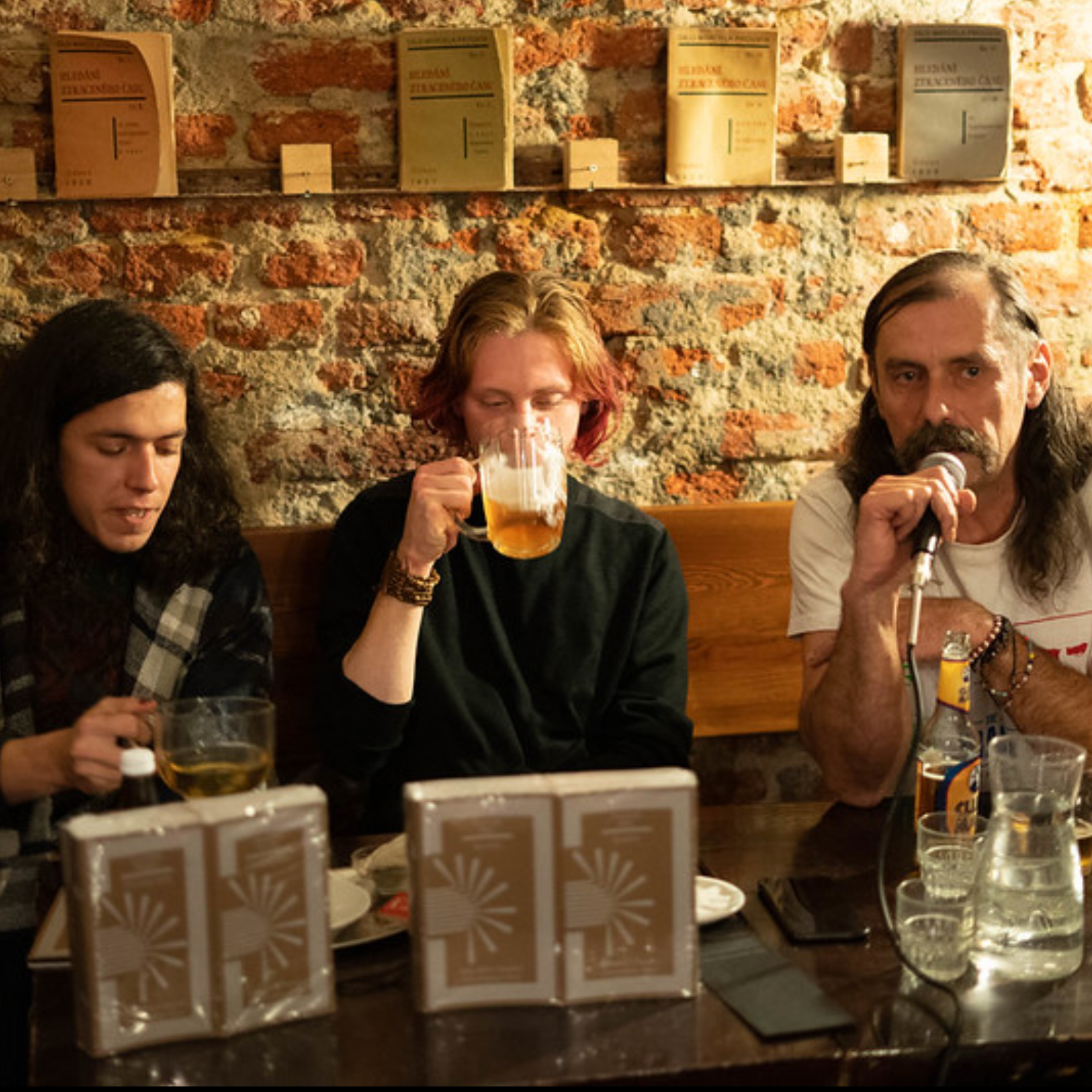 záznam čtení v Café Fra (2021) thumbnail