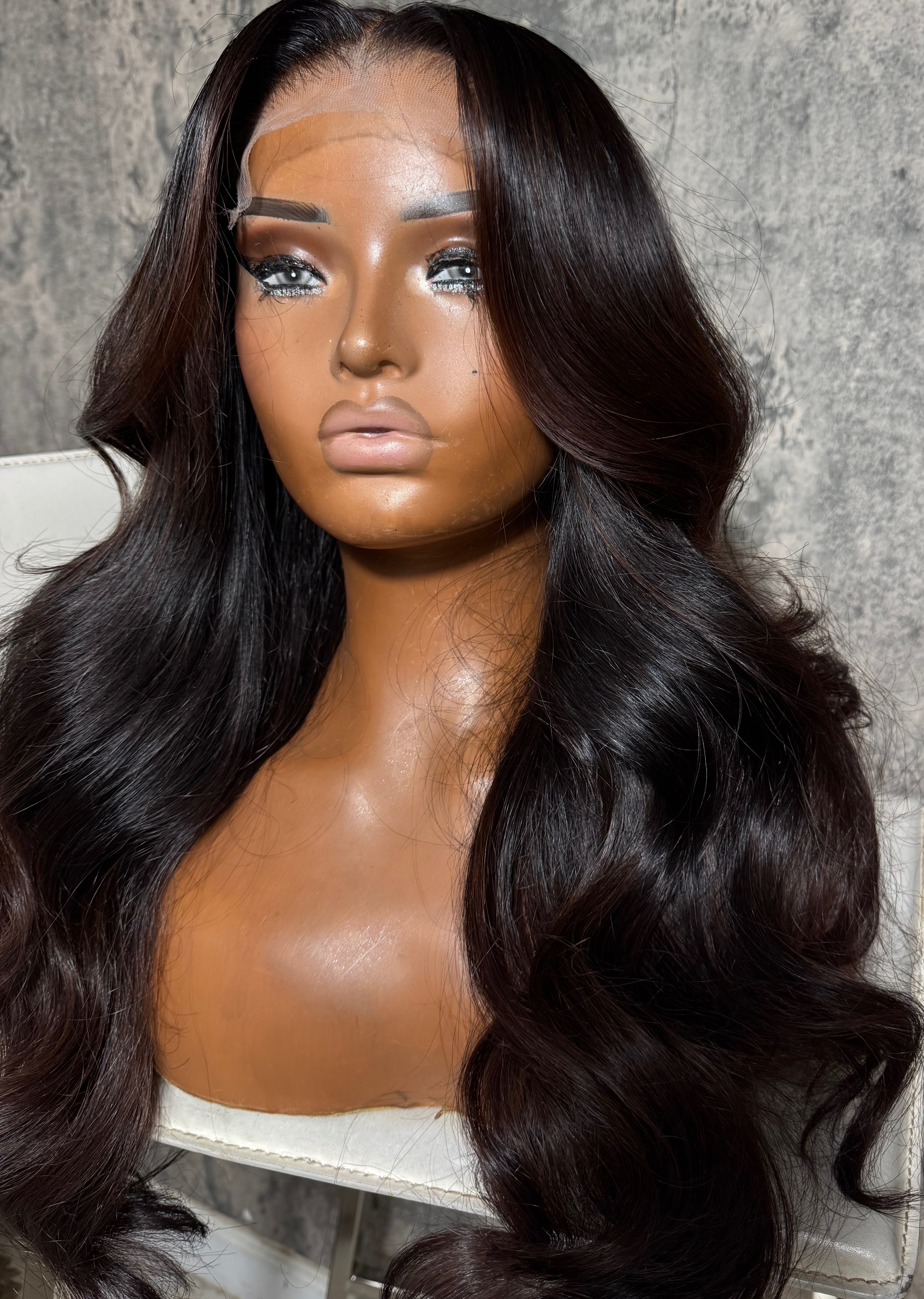 SHOP FORVR GLUELESS  WIGS thumbnail