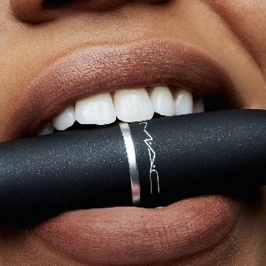 Je t'offre un Diagnostic Make-up en ligne thumbnail