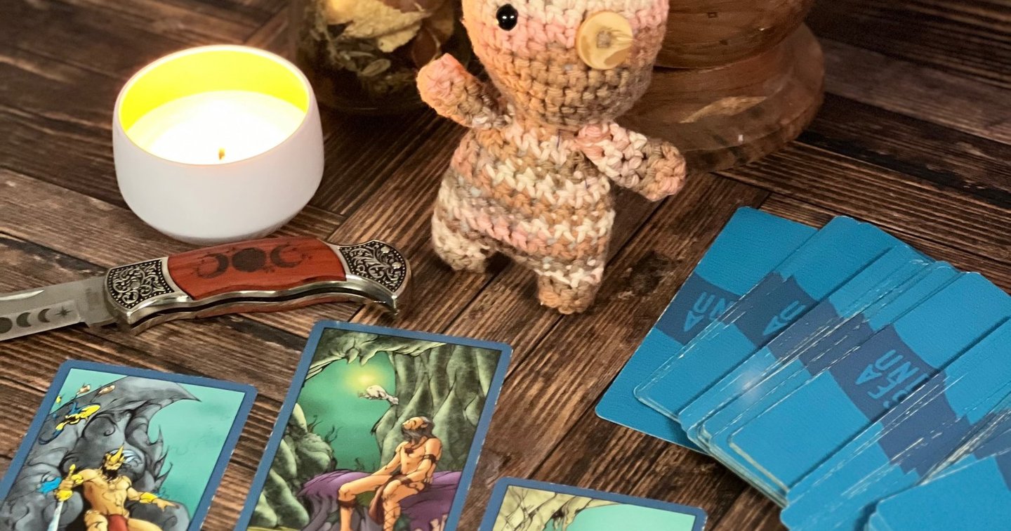 Book a Tarot Reading thumbnail