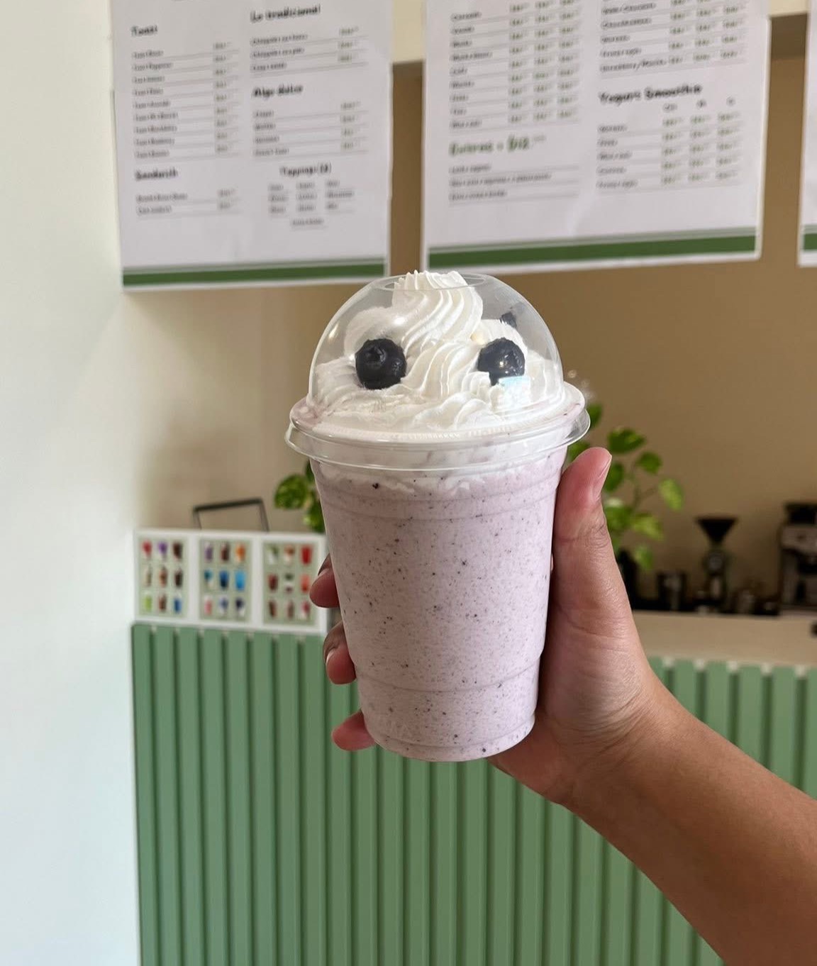 Frappe mora azul 🫐  thumbnail