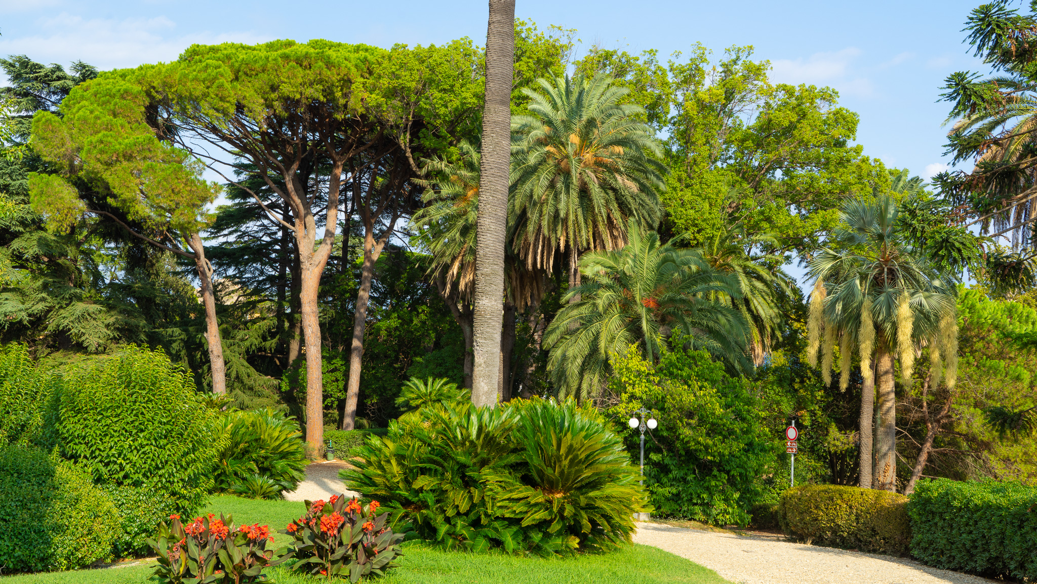 Arenzano, Villa Negrotto Cambiaso thumbnail