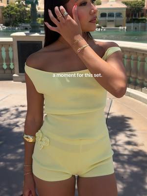 I want in every color 💛 @PEPPERMAYO | #peppermayo #summerset #vegasoutfit #summeroutfit #bellagiolasvegas #fashion #fash
