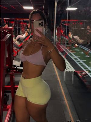 💛💗  Insta:blanca_us