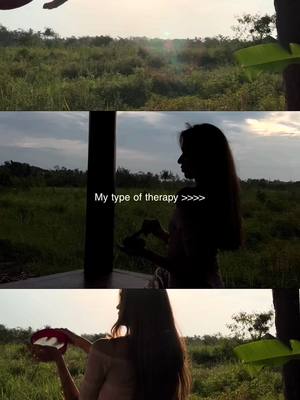 Sound bathing while watching the sun go down, couldn’t ask for a better way to spend my evening ✨ #soundtherapy #bali #v