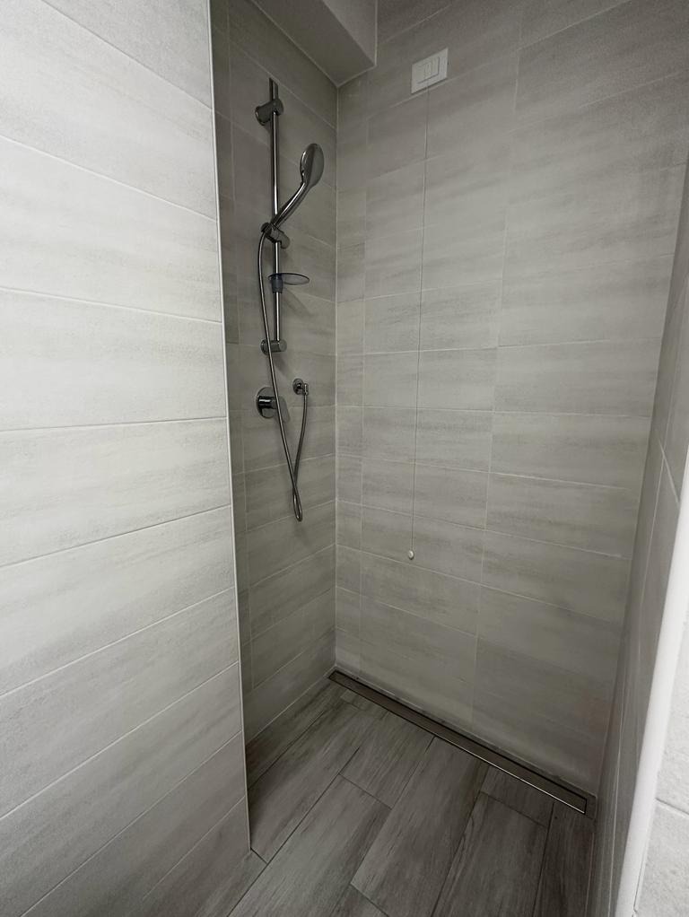 Doccia spaziosa thumbnail