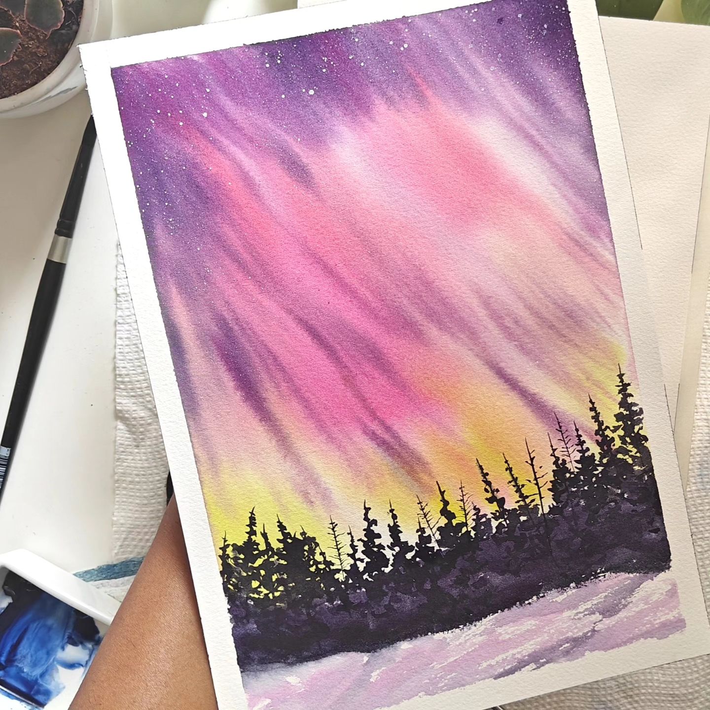 My feed is filled with aurora sightings which reminded me of my 15 day aurora series! Swipe to see more 

Using @archesp