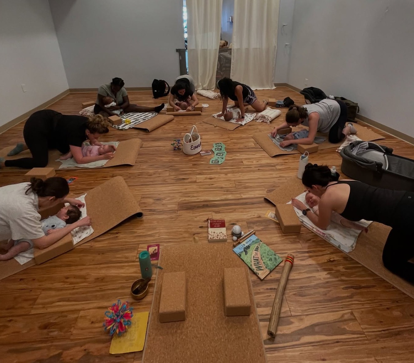 Mama & Me Yoga @ Everland - Every Thurs 10:30-11:30AM thumbnail