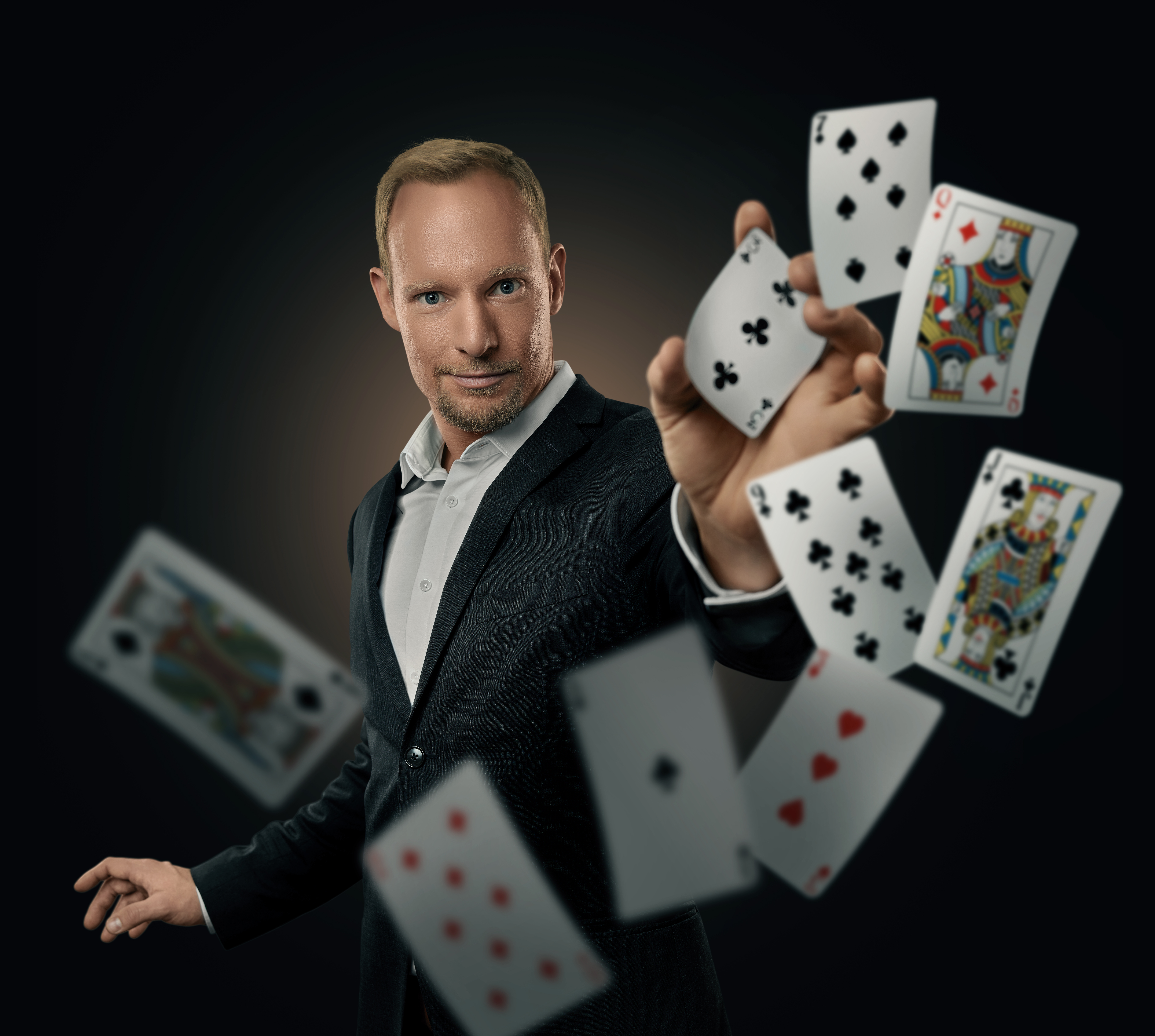 Felix Gauger Magician thumbnail