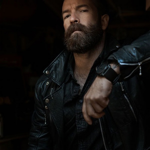 🎬 YouTube thumbnail