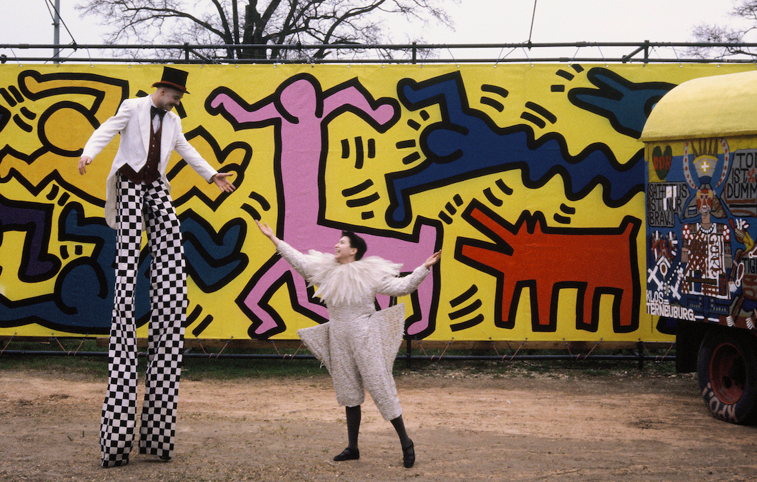 Luna Luna : l’incroyable parc d’attractions créé par Keith Haring thumbnail