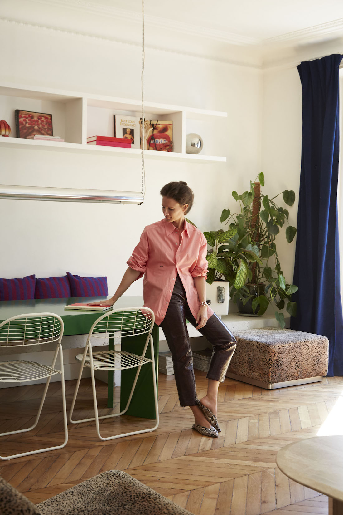 À PARIS, CHEZ ANNE-FLEUR BROUDEHOUX, FONDATRICE DE ROSEANNA thumbnail