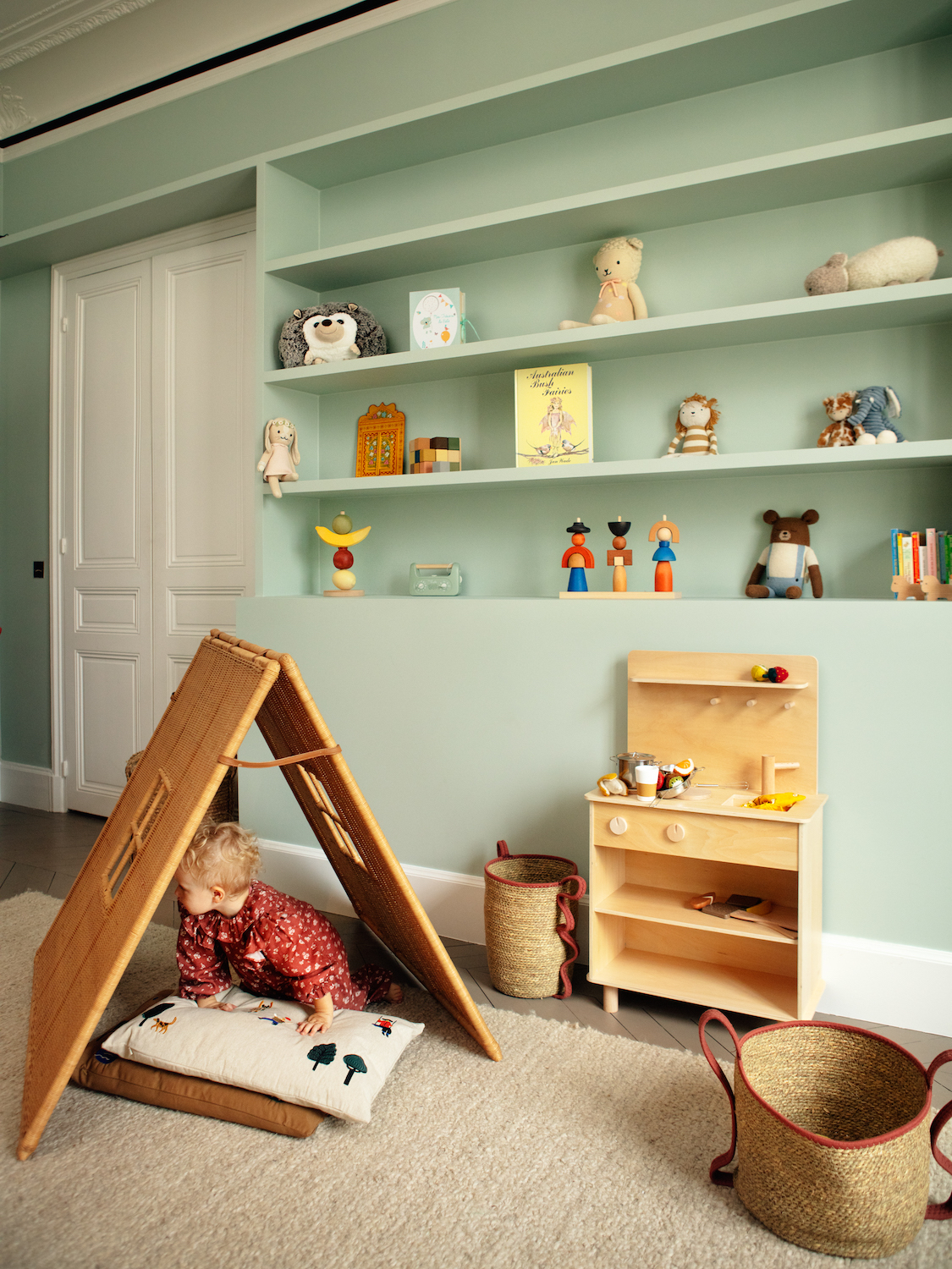 À Paris, une chambre d’enfant inspirante au sein d’un appartement lumineux thumbnail