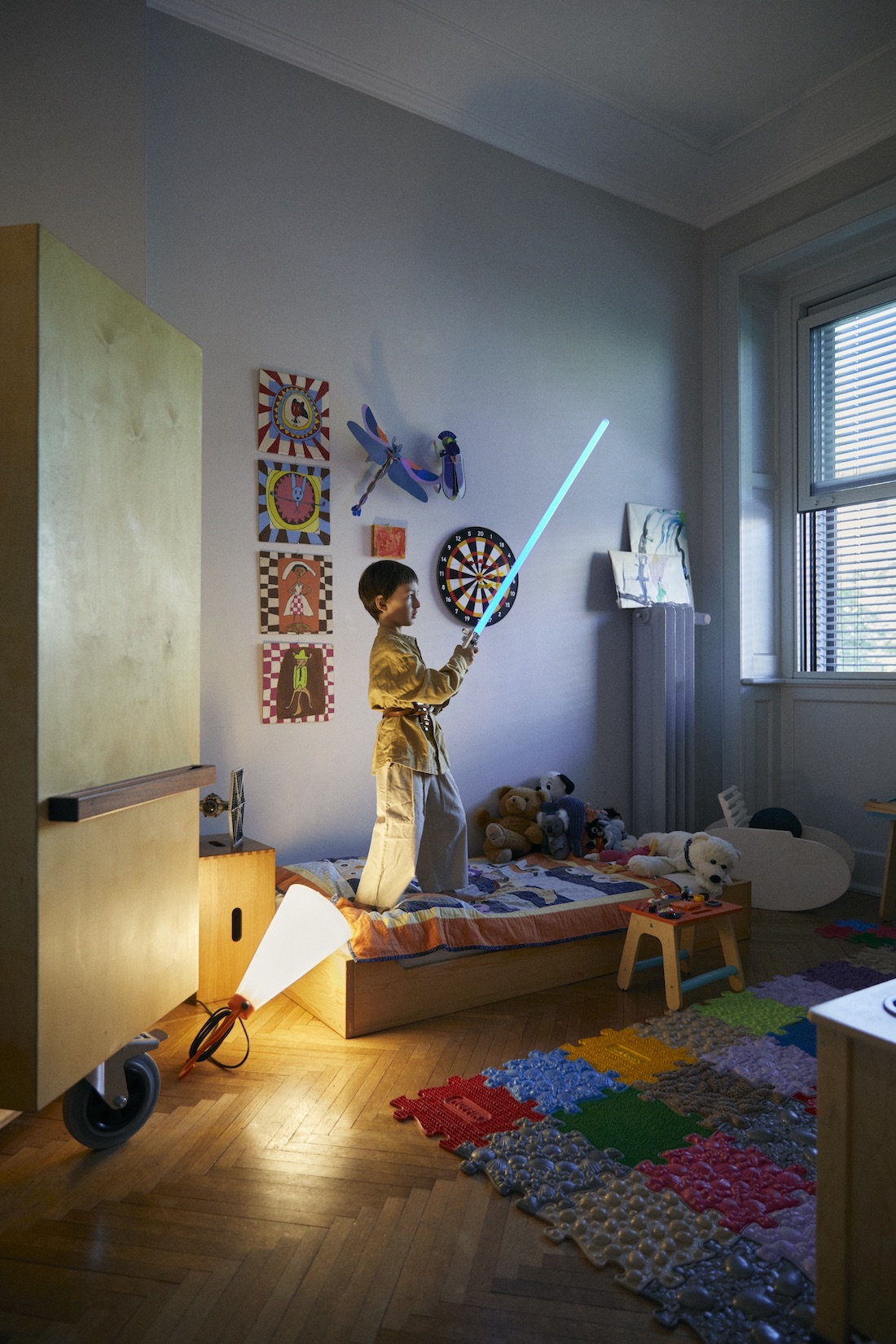 A MILAN, L’APPARTEMENT MODERNISTE DU PHOTOGRAPHE STEFANO GALUZZI thumbnail