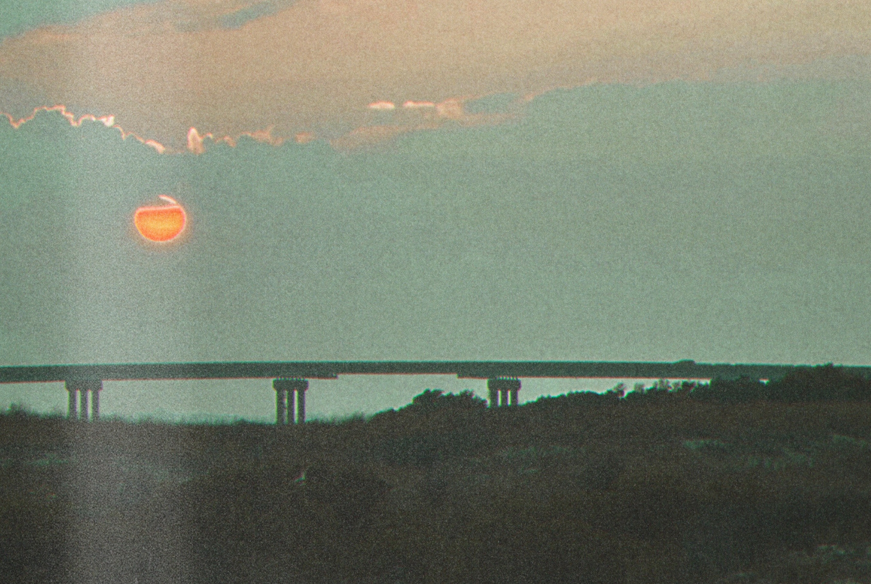 NEVERENDING SUNSHINE thumbnail