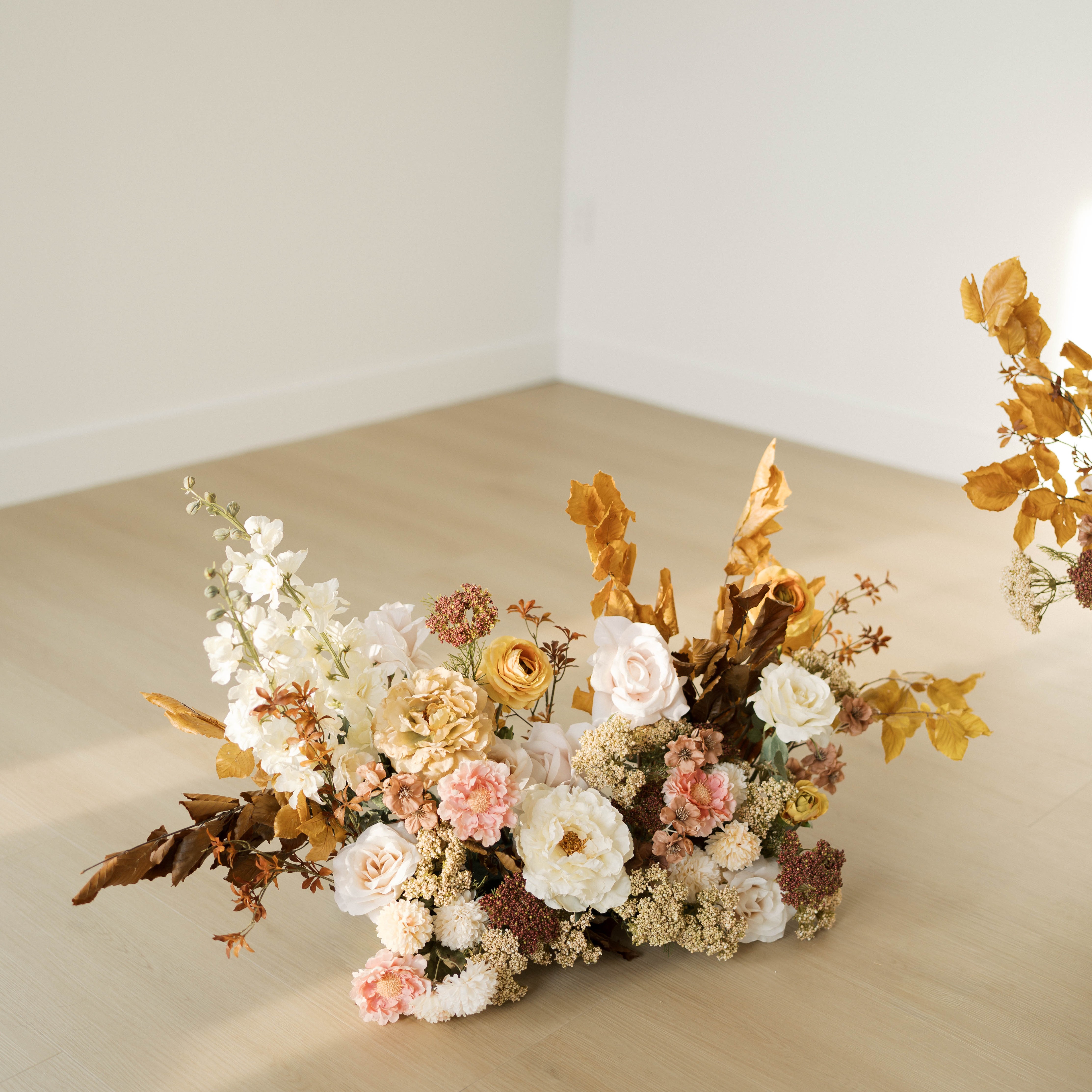 FALL FLORAL MOTHERHOOD SESSIONS | 11.13 & 11.23 thumbnail