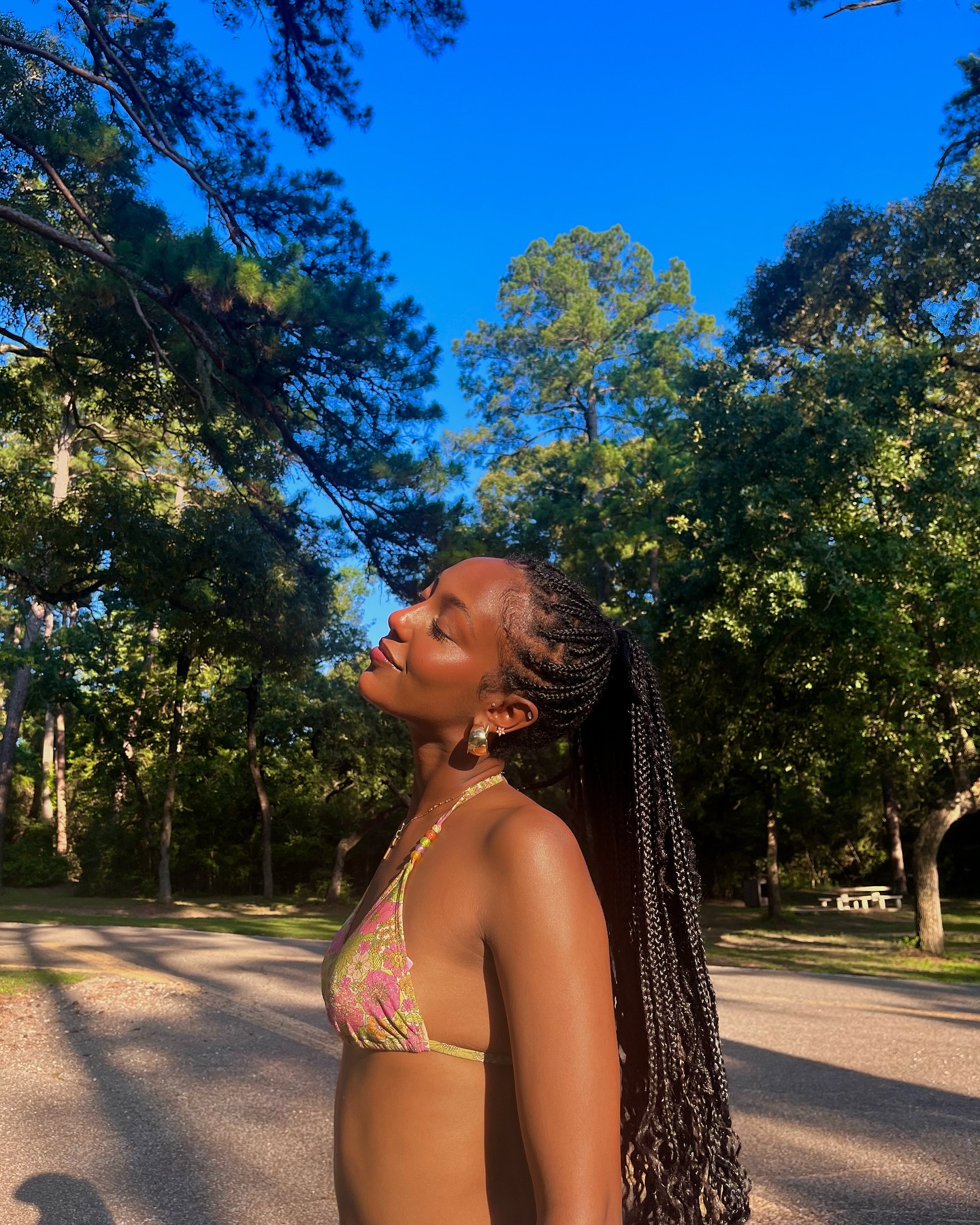 i’ll take you to a world far beyond outer space 👽🧚🏾