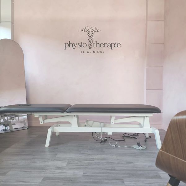 Studio Clinic thumbnail