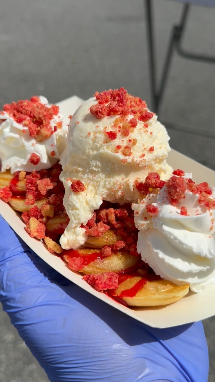 🚨 NEW SPECIALTY FLAVOR 🚨 Strawberry Shortcake is debuting at the @eastorlandofarmersmarket, and will be available at our