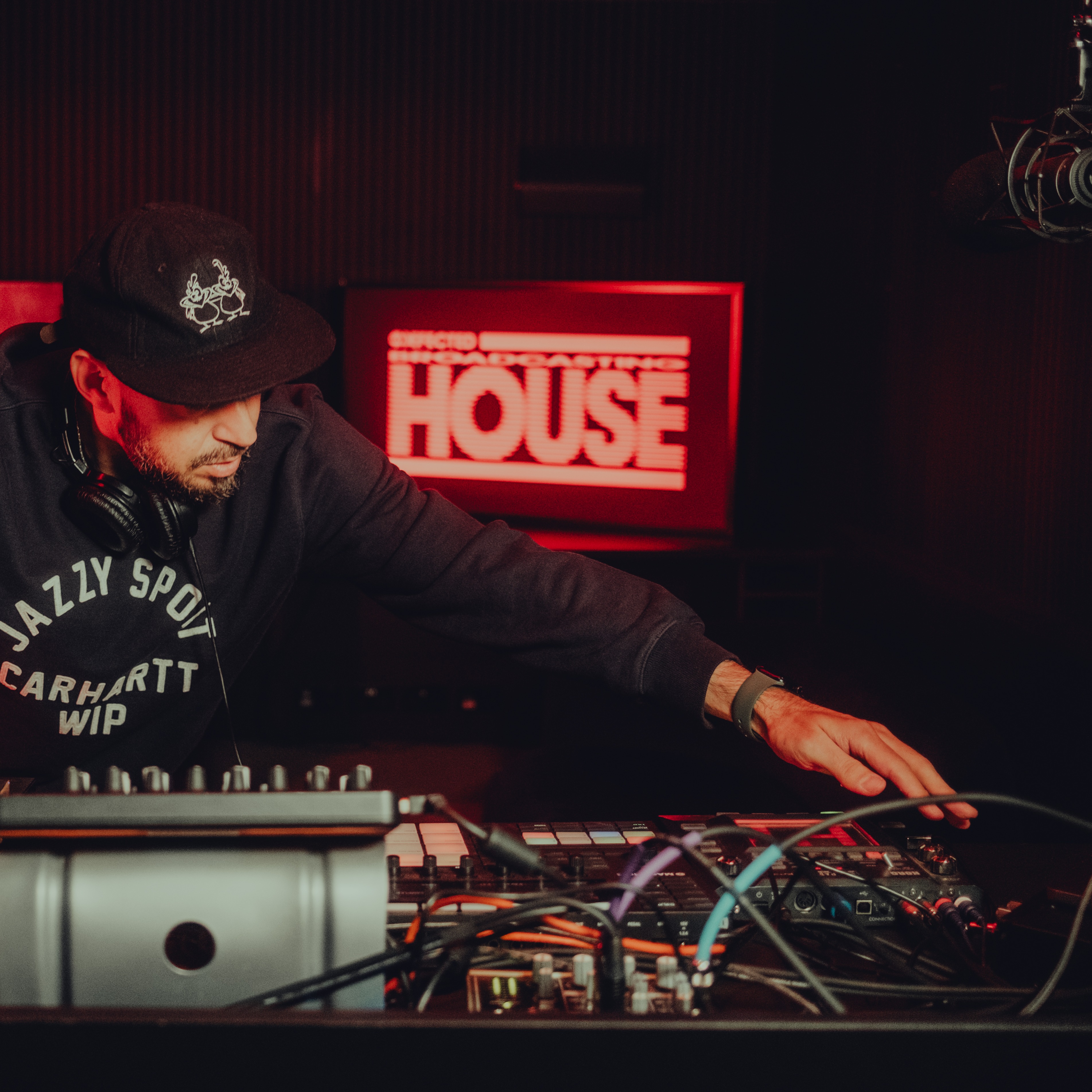 EU/UK Live Remix Bookings thumbnail