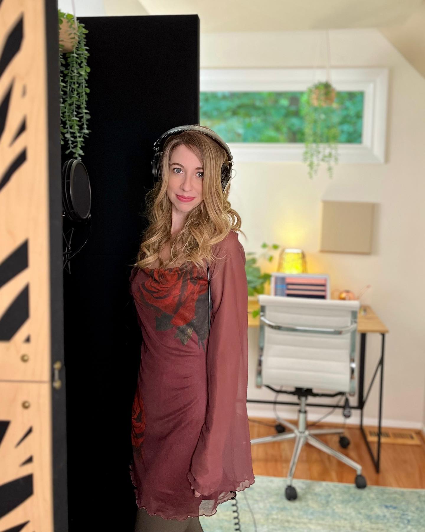 It's not every day you get to sing up to a high D! Having too much fun with this gorgeous #videogame piece. I can't wait