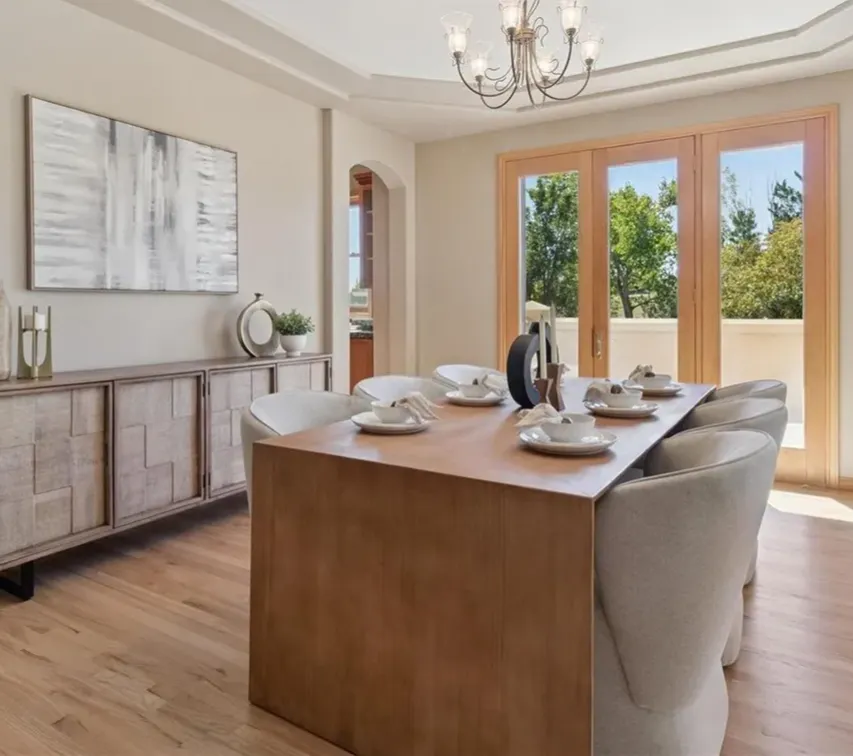 E 155TH PL thumbnail