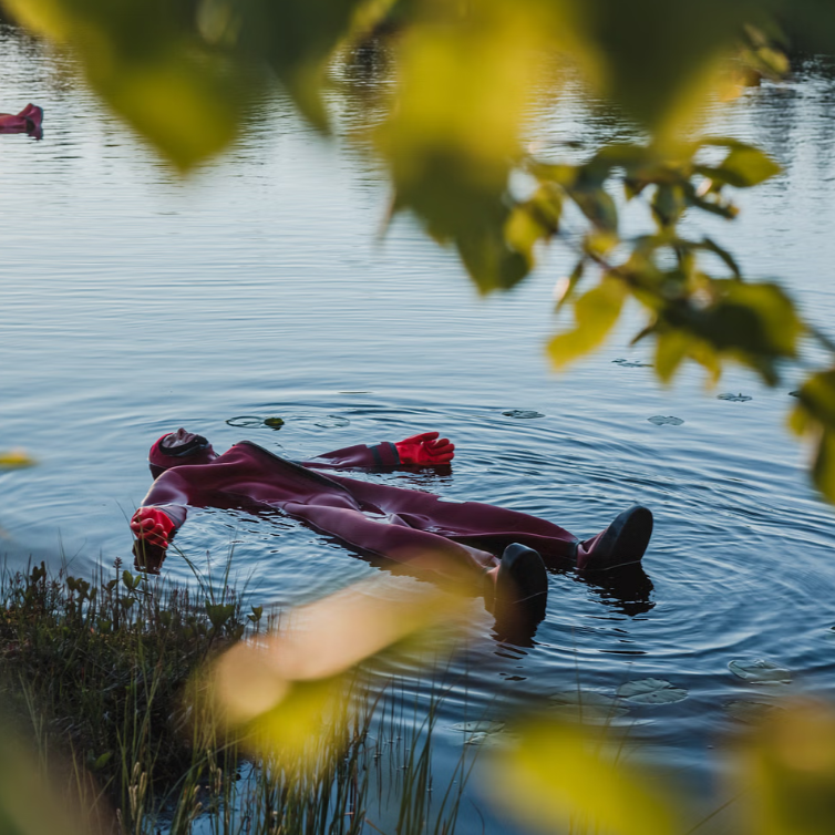 Summer Day Floating  thumbnail