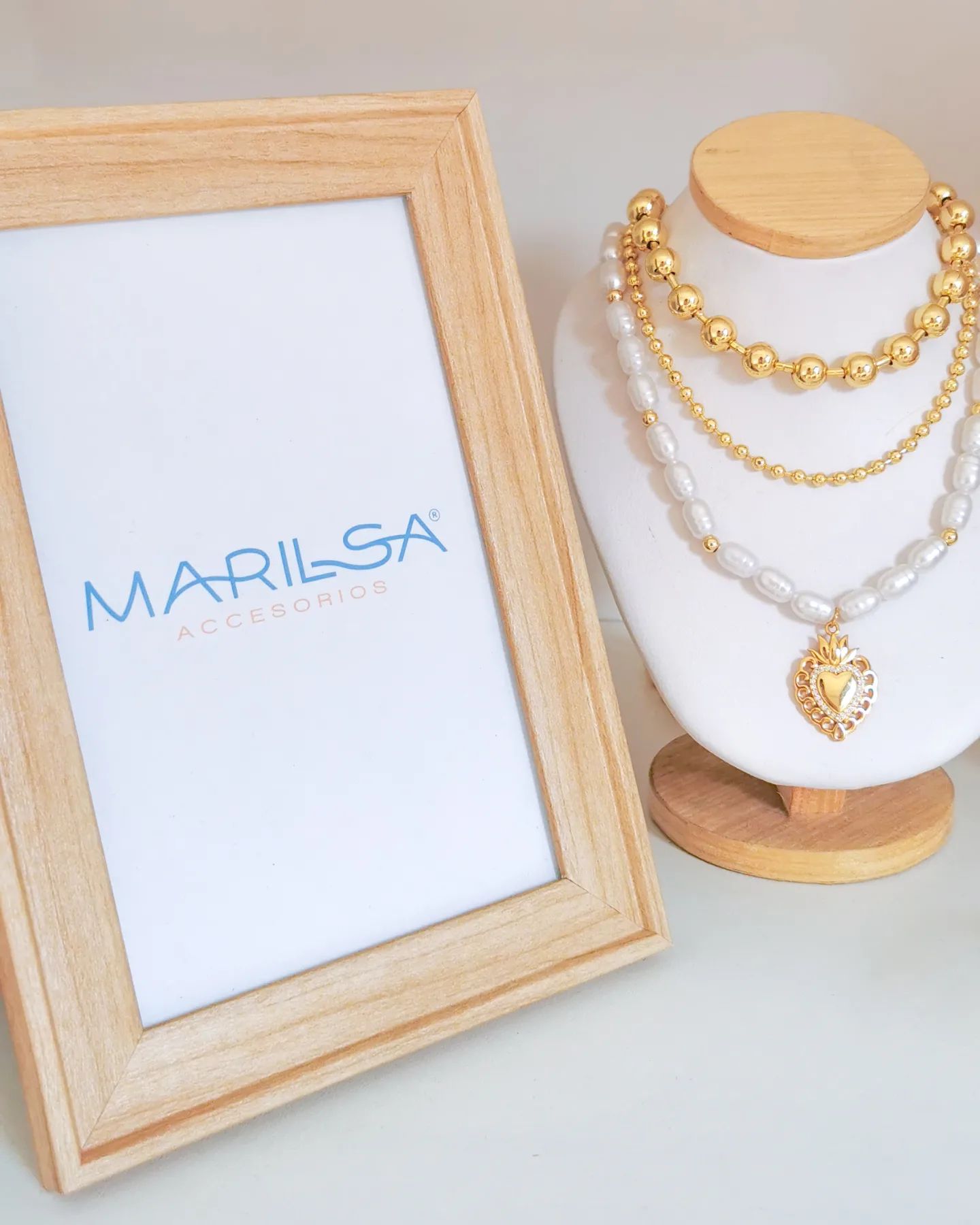 Marilsa: fusionando estilo y amor en cada detalle. Descubre nuestros accesorios que realzan tu estilo único. 💫✨ #marilsa