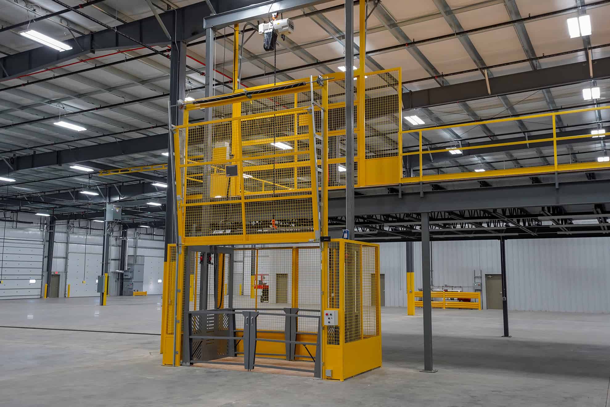 Thang Nâng Hàng Thủy Lực Nhập Khẩu Chính Hãng |Đủ CO CQ thumbnail