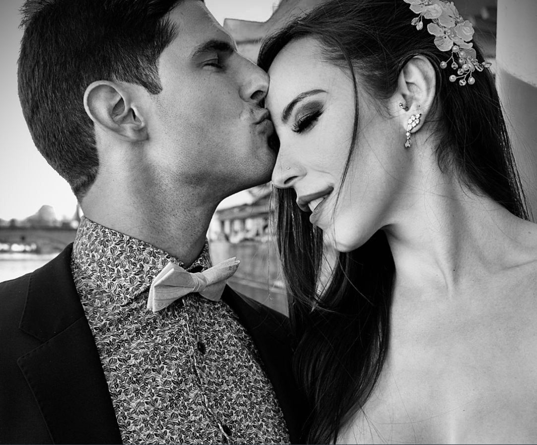 LOVE! - Couples / Wedding / Propostal thumbnail