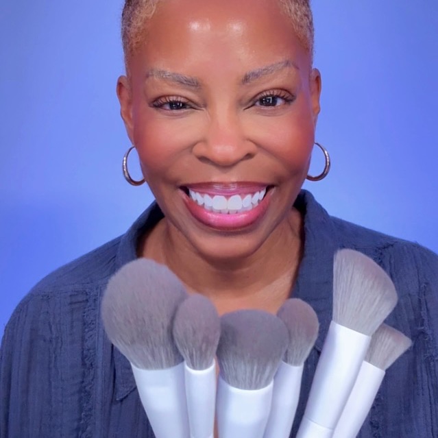 Makeup Brushes thumbnail