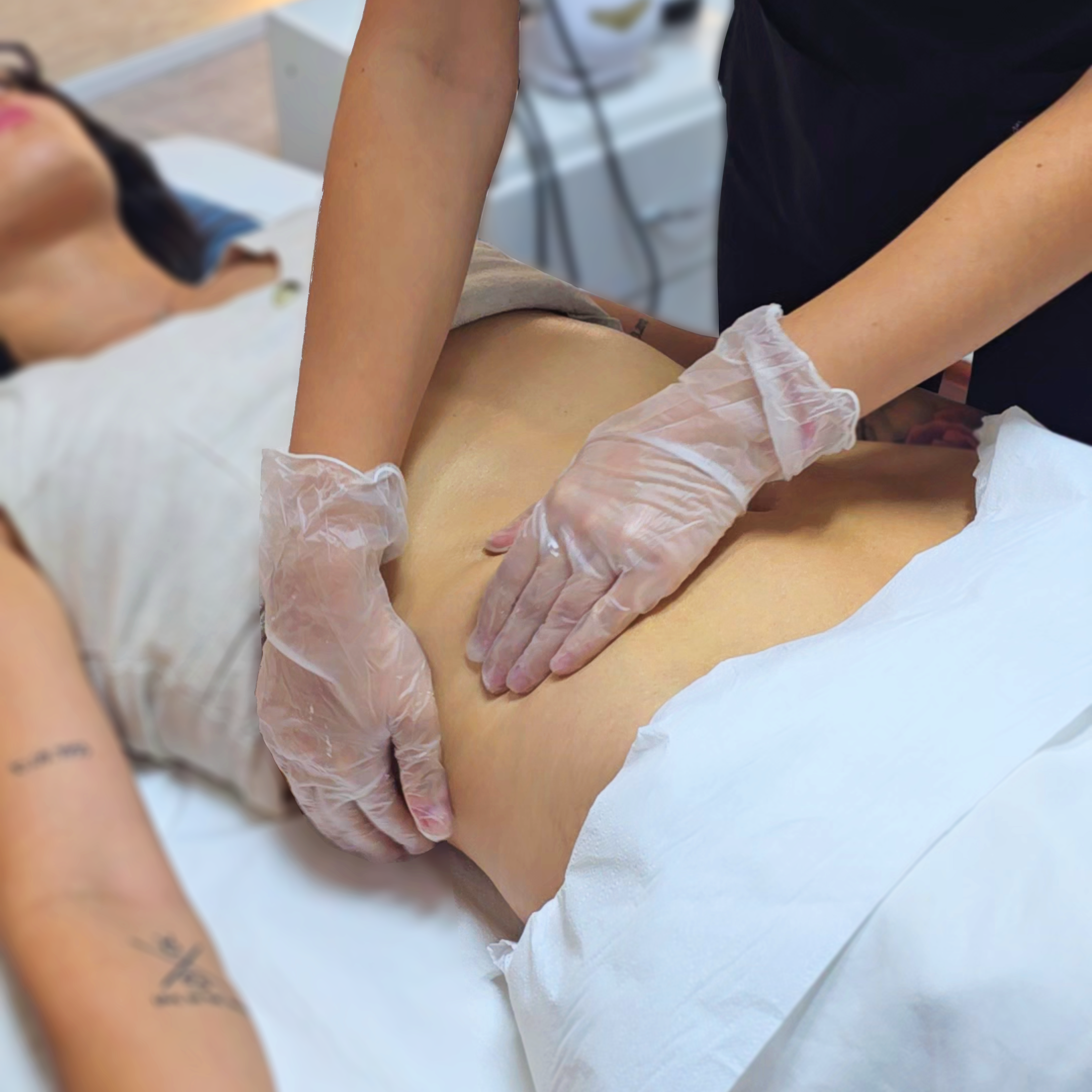 [$140.000] Tratamiento Reductivo o Reafirmante 8 Sesiones - Abdomen, piernas o glúteos (Una zona a elección) thumbnail