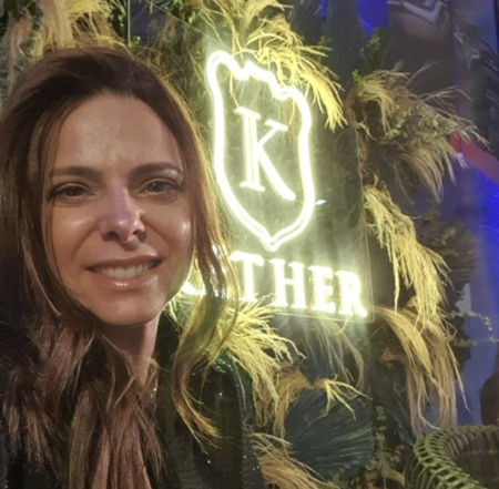 Vendedora Cris  thumbnail