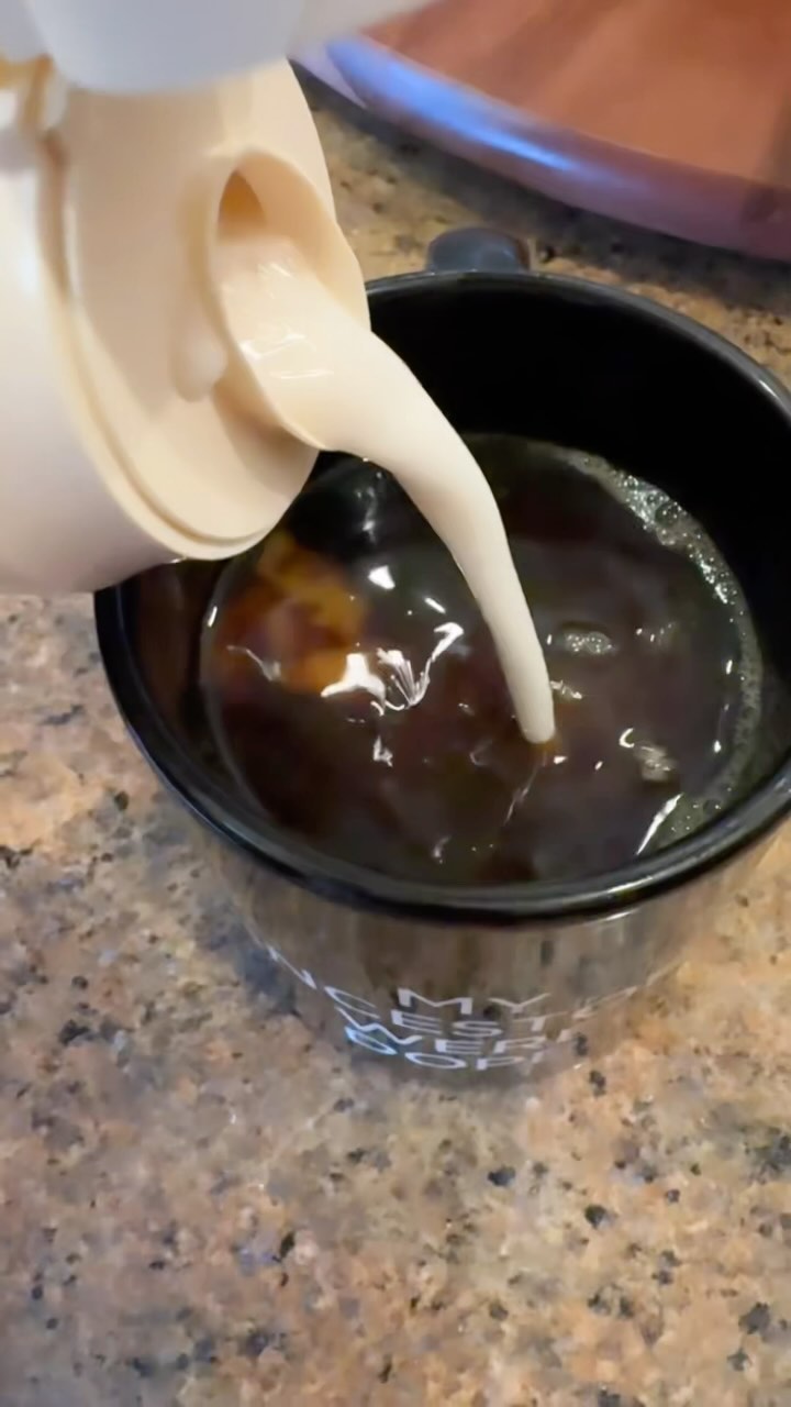 Mornings are just better when you know your ancestors were dope.

Comment your favorite morning drink below.

#asmr #asm