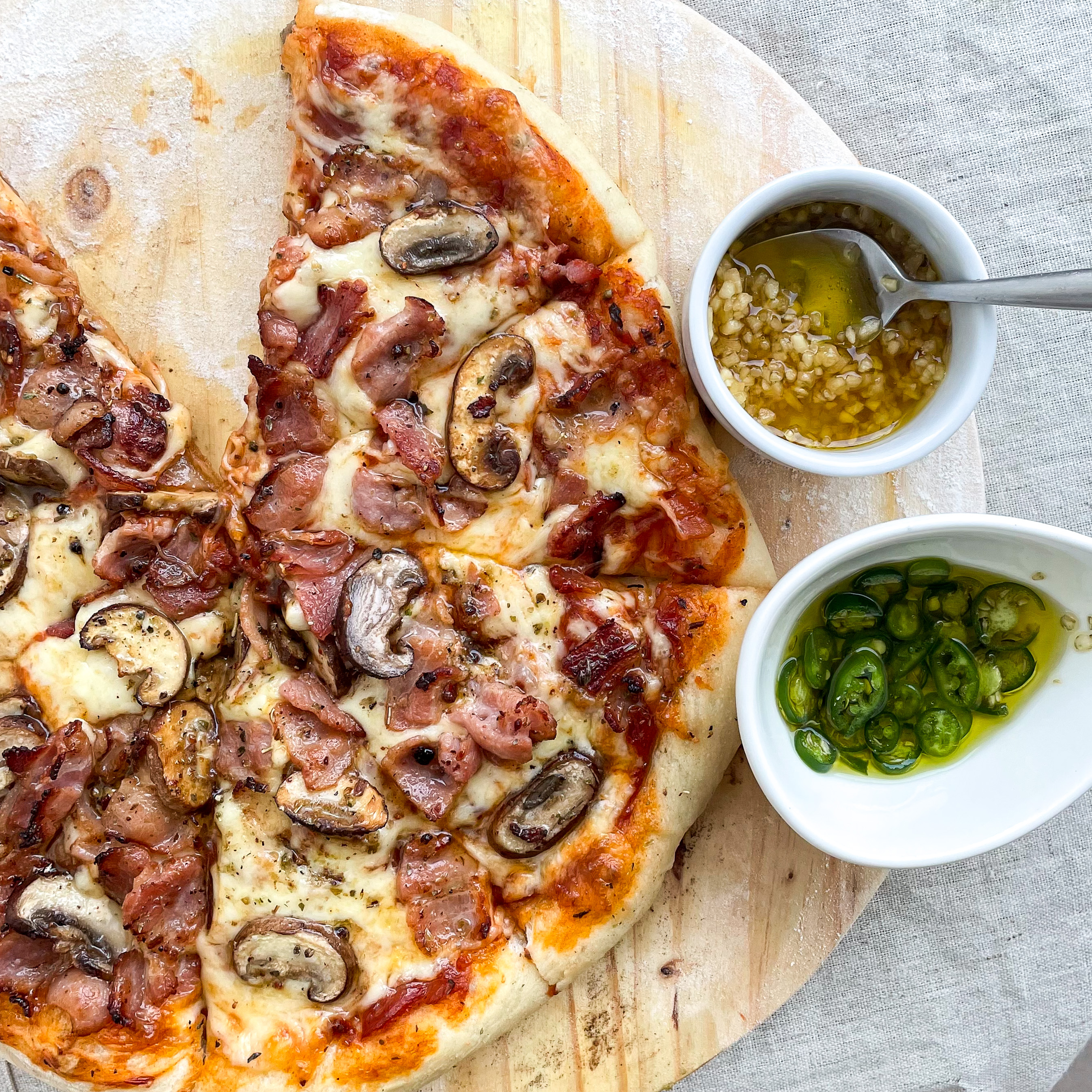 Homemade pizza 🍕  thumbnail