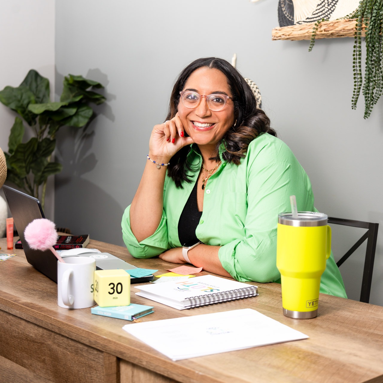 Work With Renee ( Book a Free Consult) thumbnail