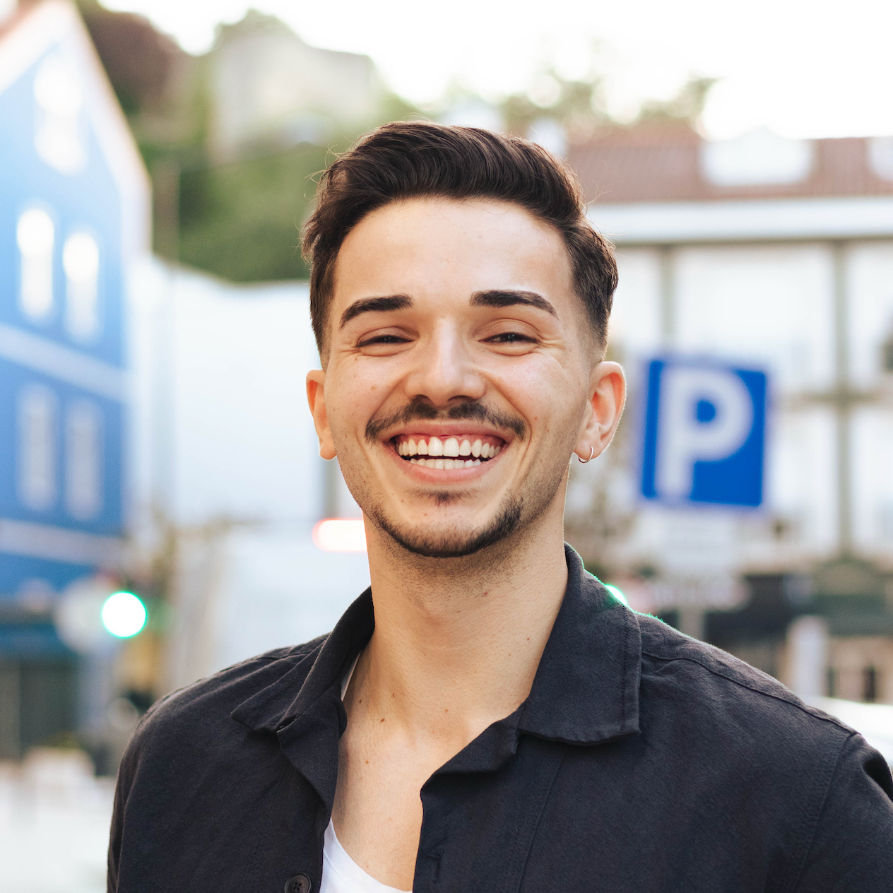 Fora de Tom - Pedro Gonçalves thumbnail