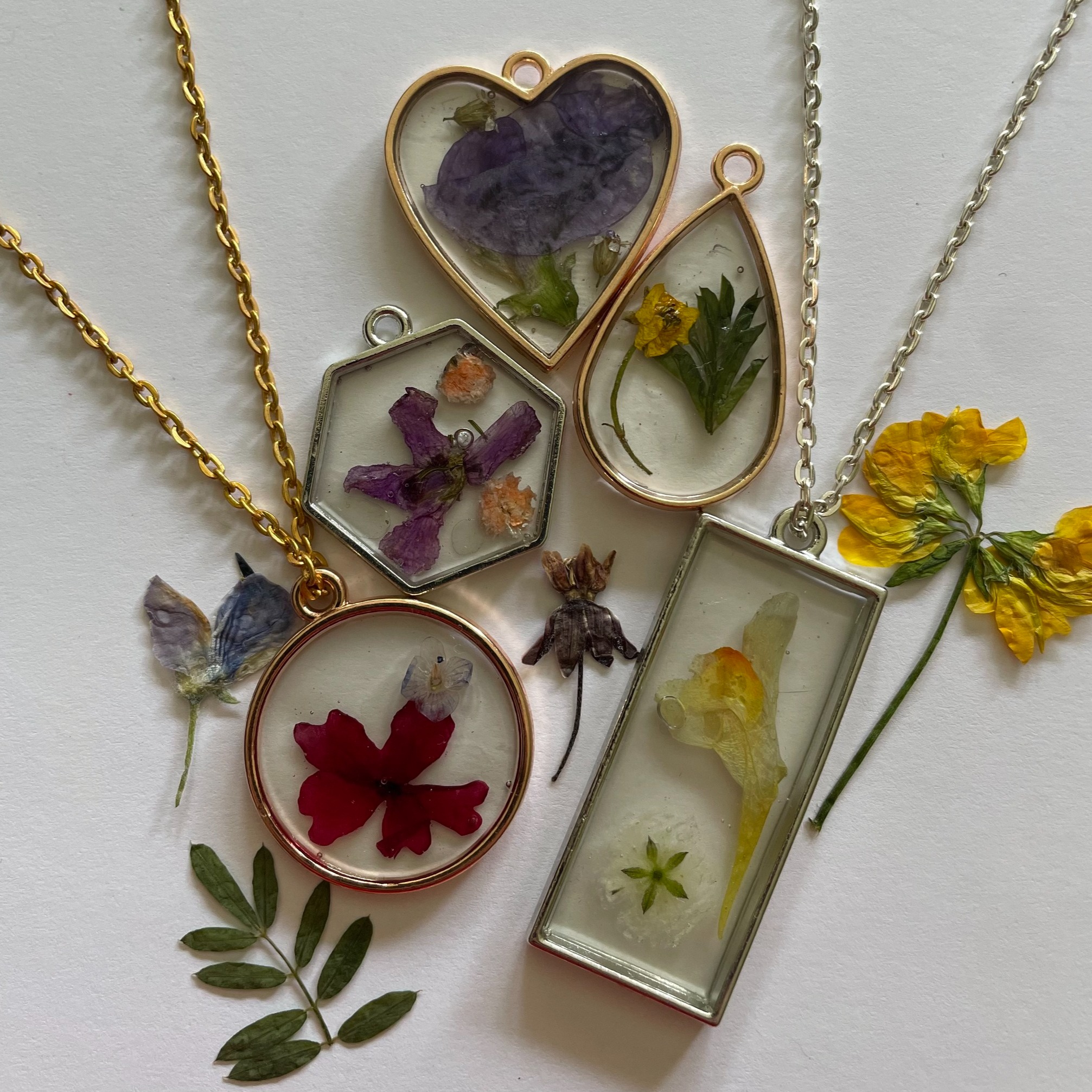 Floral Jewelry Class Info thumbnail