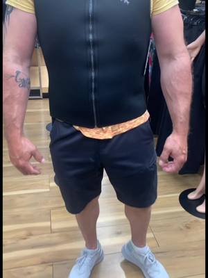 Looking for a gift for Father's Day that will make a difference in your dad's life? A waist trainer is definitely worth 