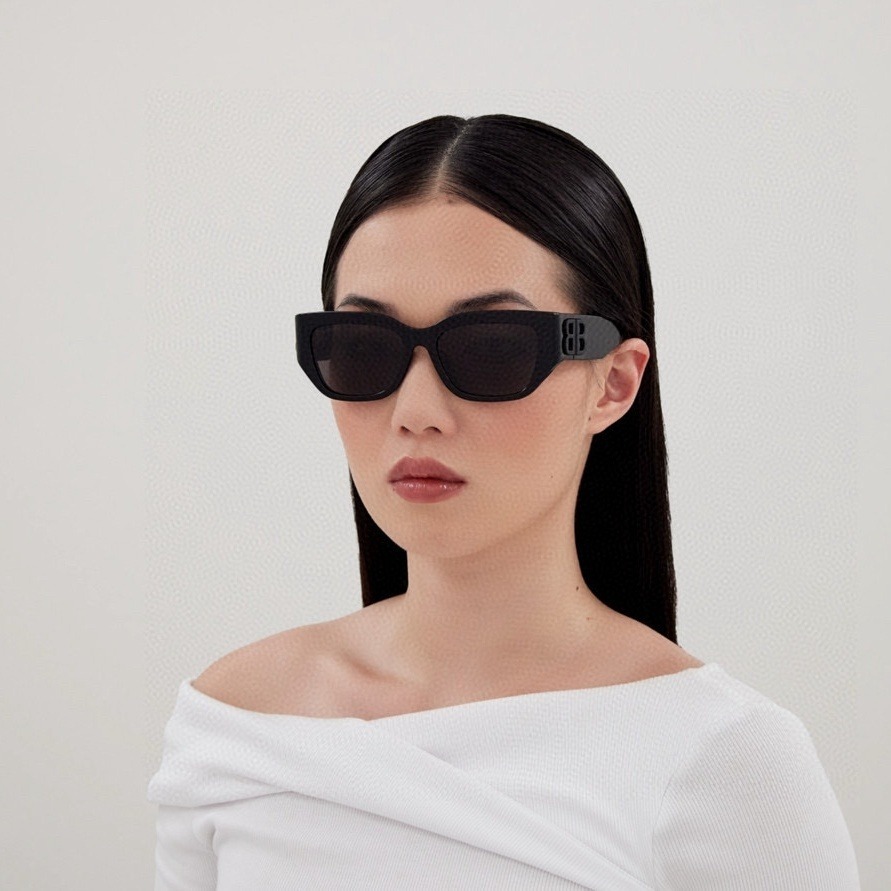 Sunglasses thumbnail