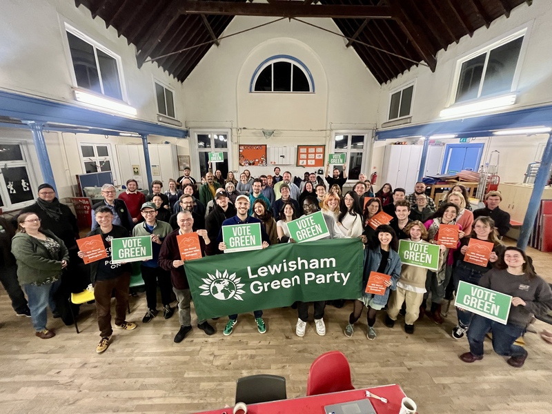 Meet Mothin! 14 December thumbnail