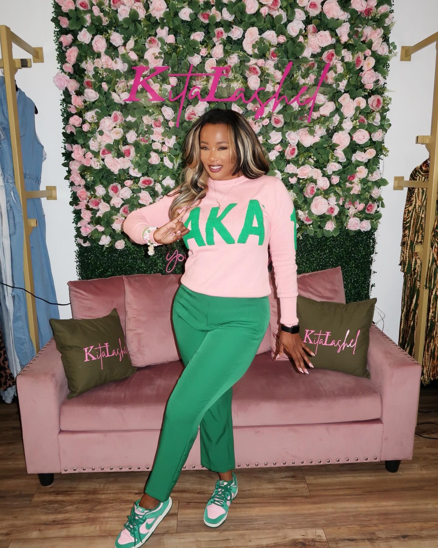 Oh, Alpha Kappa Alpha 🩷💚So many Sorors reached out about the outfit I wore in my stories! I’ll never keep good style a s