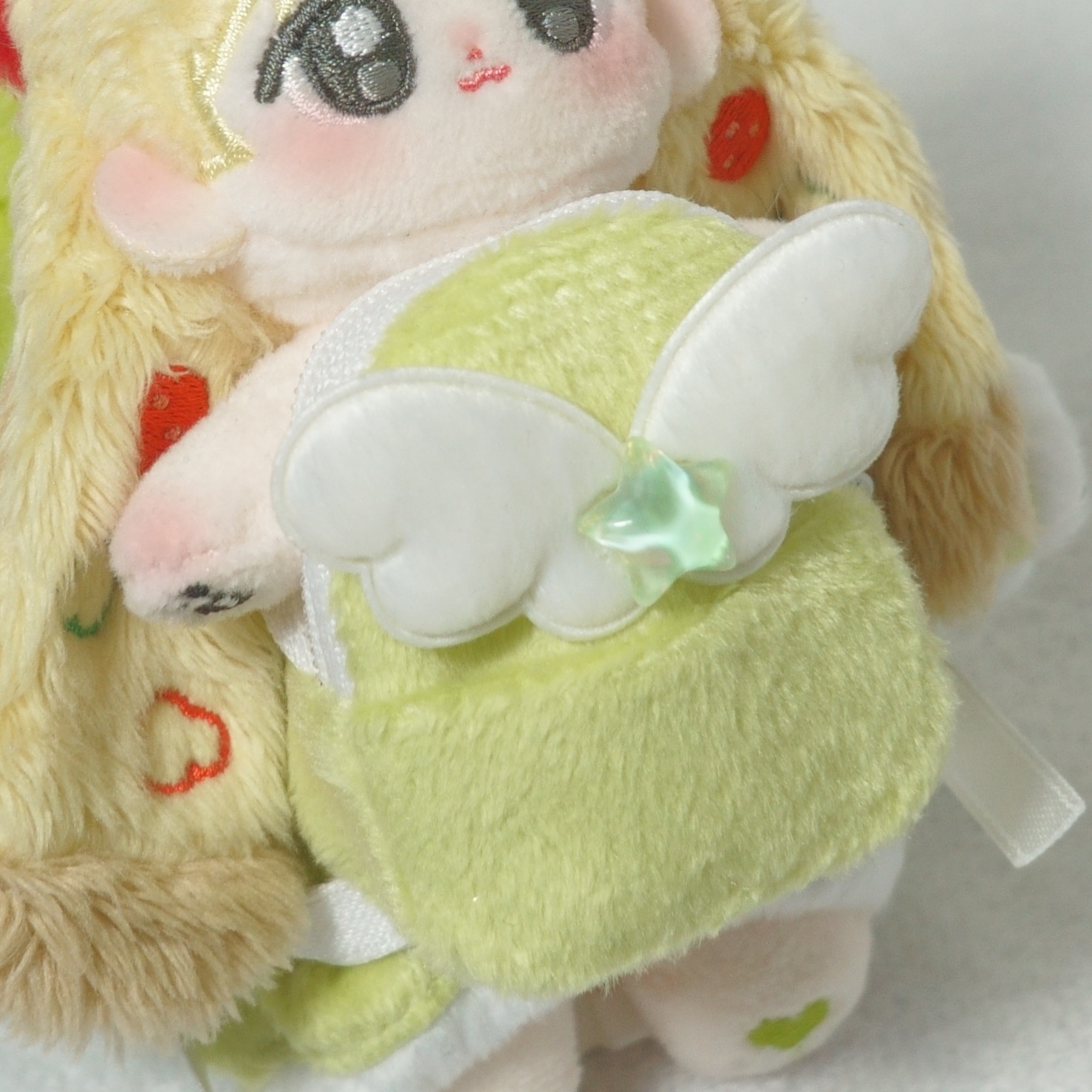 재판매문의 thumbnail