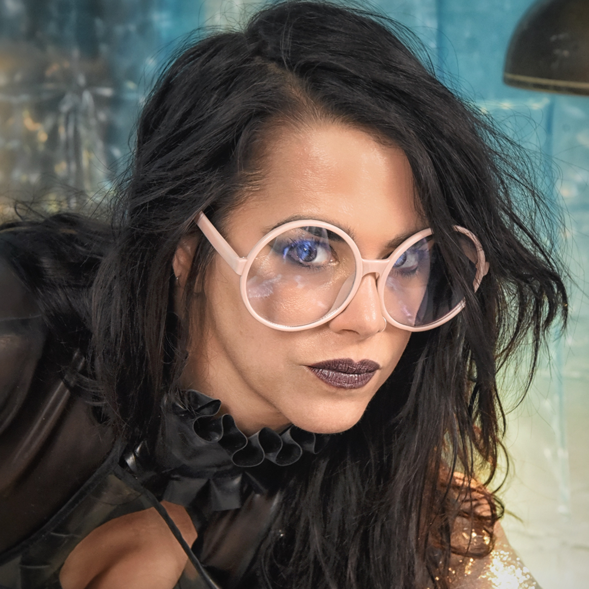 Who is Chatouille? thumbnail