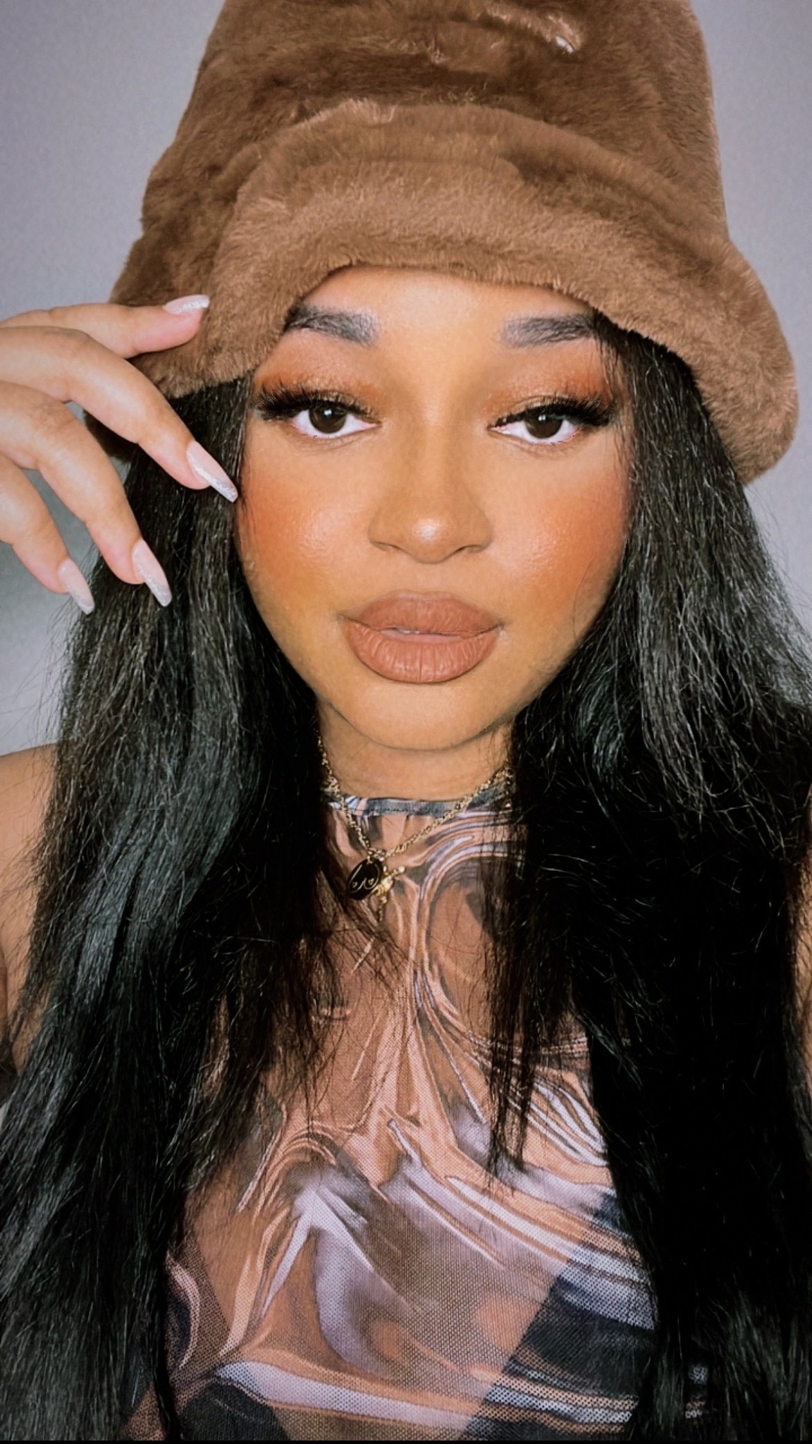 CANVAS REBEL FEATURE: MEET AUTUMN HAWKINS thumbnail