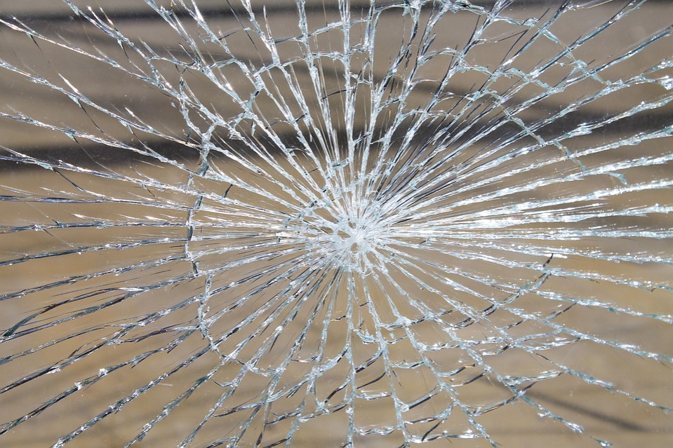 Schadenmeldung Glasversicherung thumbnail