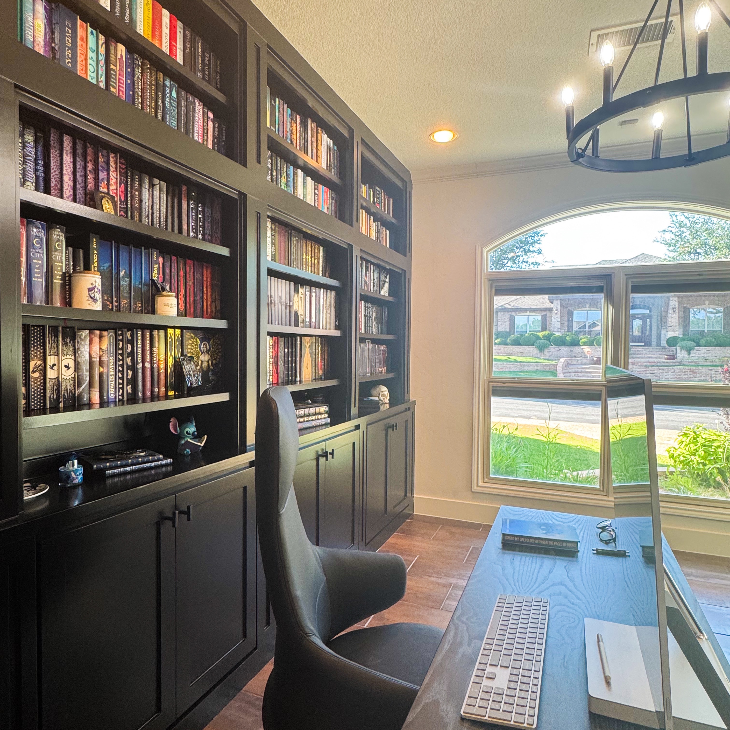 Bookish Box Storefront thumbnail