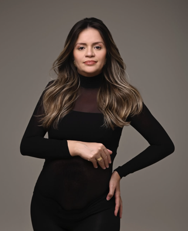 Allinaiaria Regina - Especialista em mechas e em megahair thumbnail