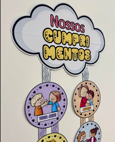 MURAL “ NOSSOS CUMPRIMENTOS” thumbnail